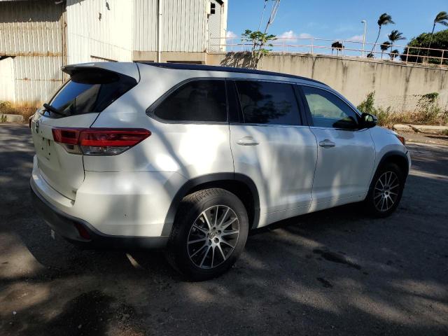 VIN 5TDKZRFH0HS219436 2017 Toyota Highlander, SE no.3