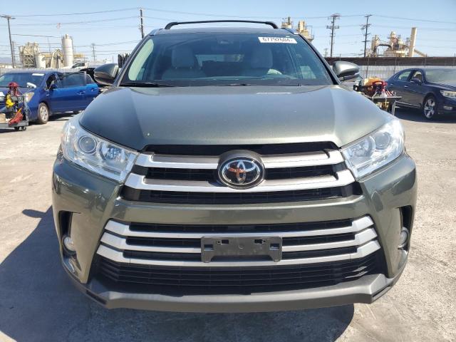 VIN 5TDKZRFH4KS343782 2019 Toyota Highlander, SE no.5