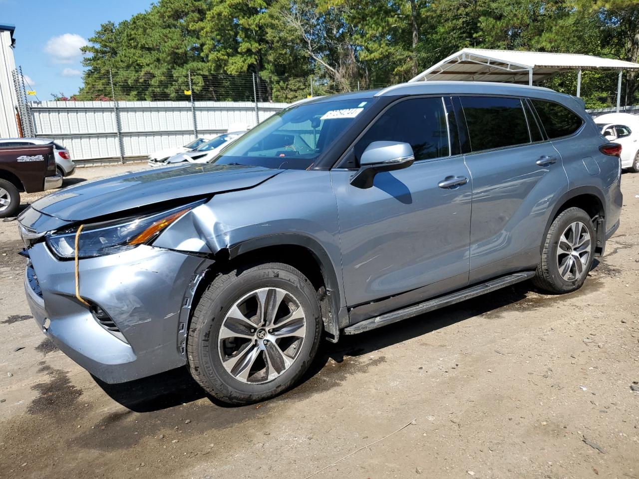 Toyota Highlander 2022 XLE