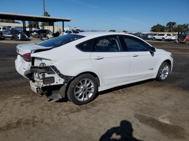 VIN 3FA6P0LU9HR258409 2017 Ford Fusion, Se Hybrid no.3