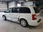 CHRYSLER TOWN & COU photo