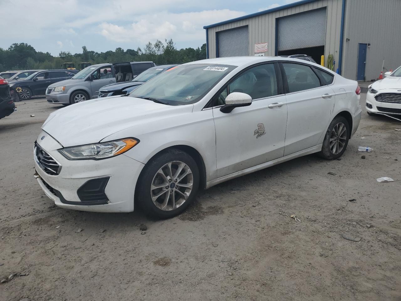 3FA6P0H77LR129032 FORD FUSION SE 2020