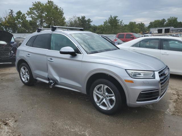 VIN WA1ANAFYXK2038328 2019 Audi Q5, Premium no.4