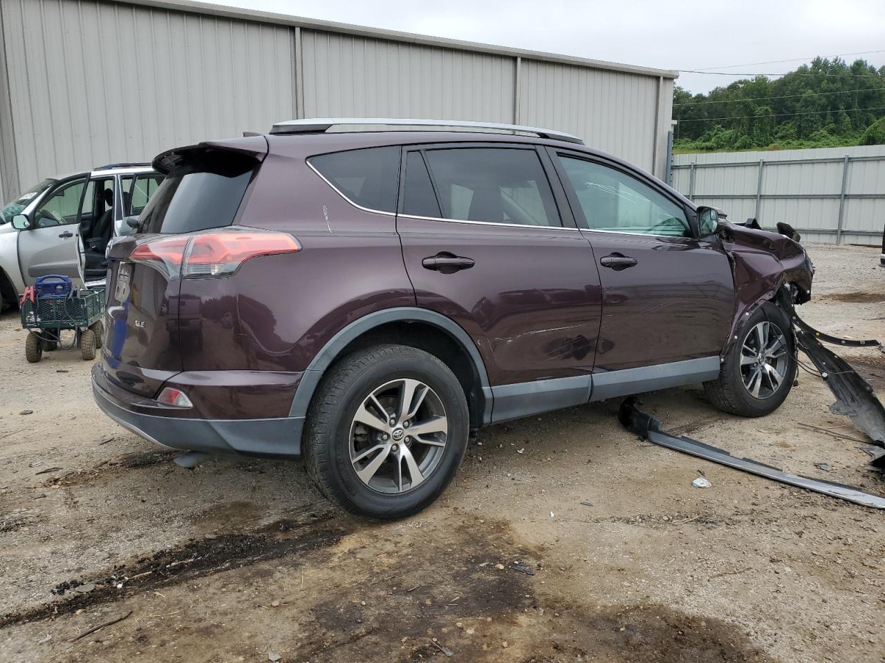 Lot #2771521311 2017 TOYOTA RAV4 XLE