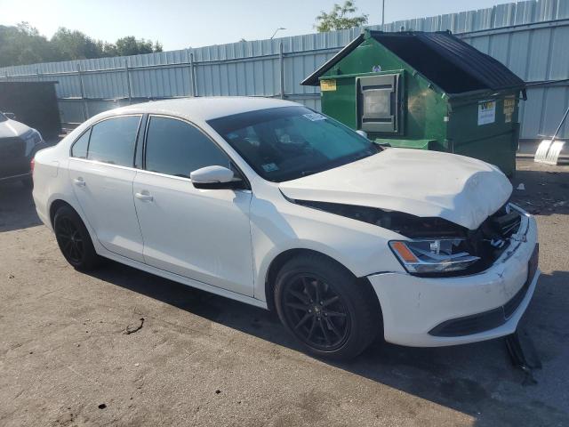 3VWDX7AJ8DM403558 Volkswagen Jetta Se 2013