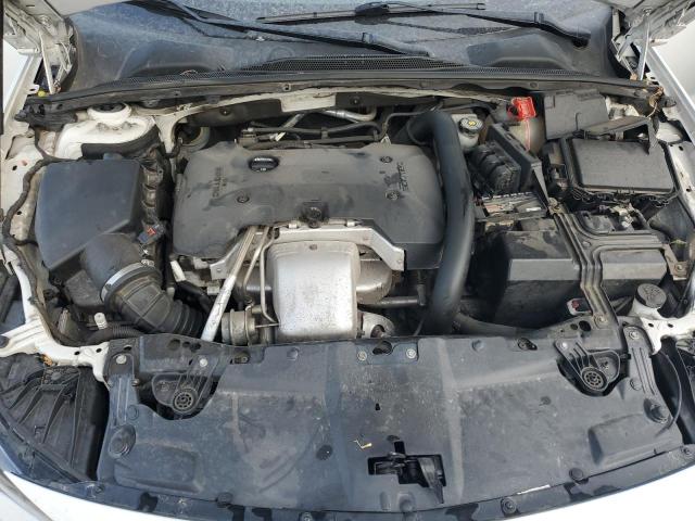 2018 BUICK REGAL ESSE W04GP6SX2J1086392