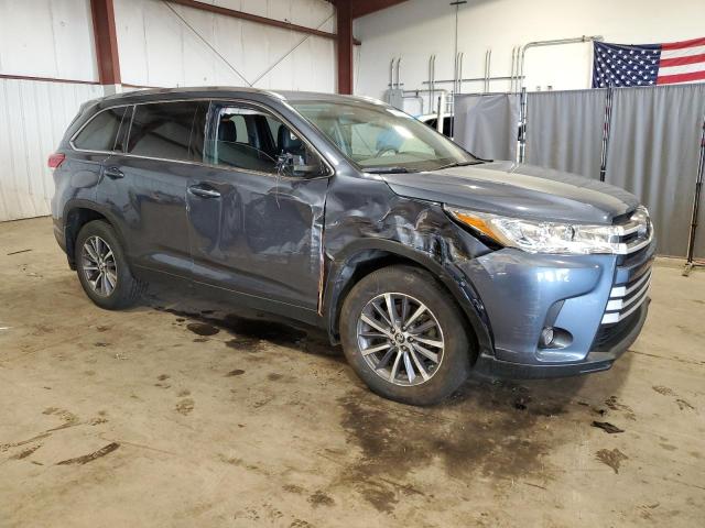 VIN 5TDJZRFH0KS717302 2019 Toyota Highlander, SE no.4