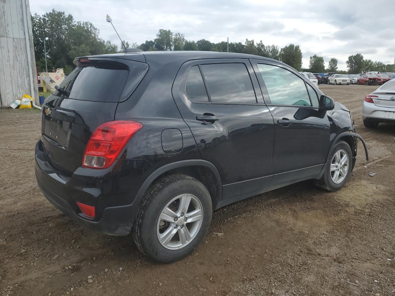 Lot #2878957688 2021 CHEVROLET TRAX LS