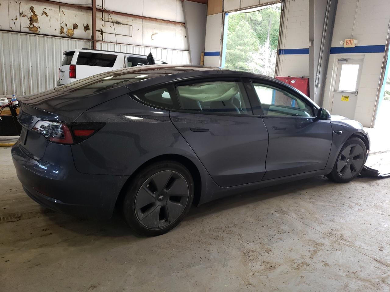 Lot #3028596947 2023 TESLA MODEL 3