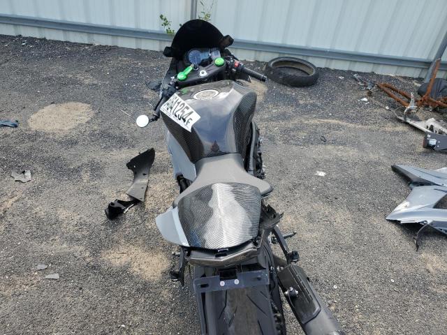 2015 KAWASAKI ZX636 E JKBZXJE19FA015731