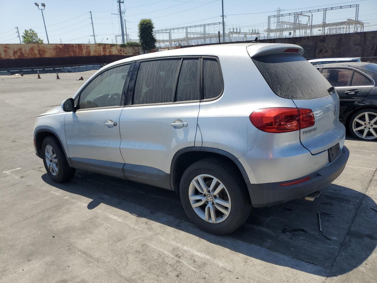 Lot #2919045577 2013 VOLKSWAGEN TIGUAN S