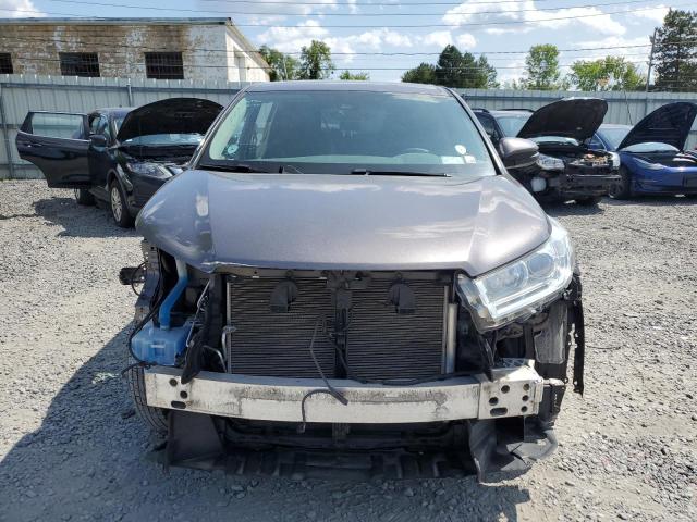 VIN 5TDBZRFH2KS942387 2019 Toyota Highlander, LE no.5