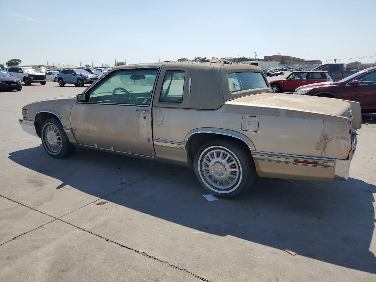 Lot #3040702775 1992 CADILLAC DEVILLE