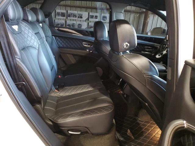 2017 BENTLEY BENTAYGA SJAAC2ZV6HC015698