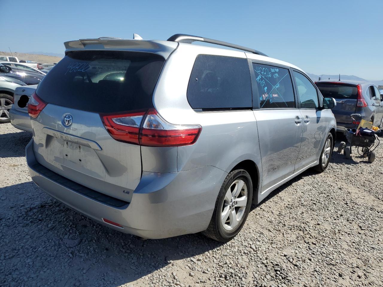 Lot #2794759007 2018 TOYOTA SIENNA LE