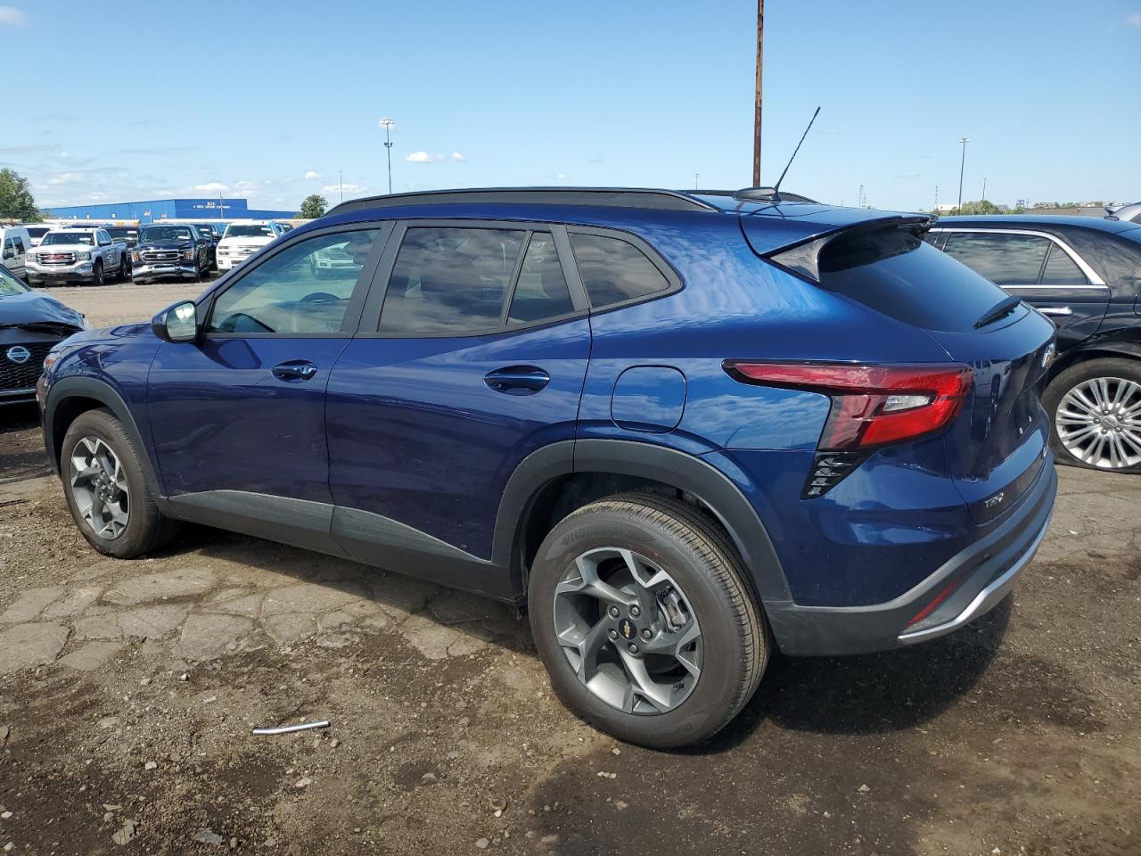 Lot #2838456933 2024 CHEVROLET TRAX 1LT