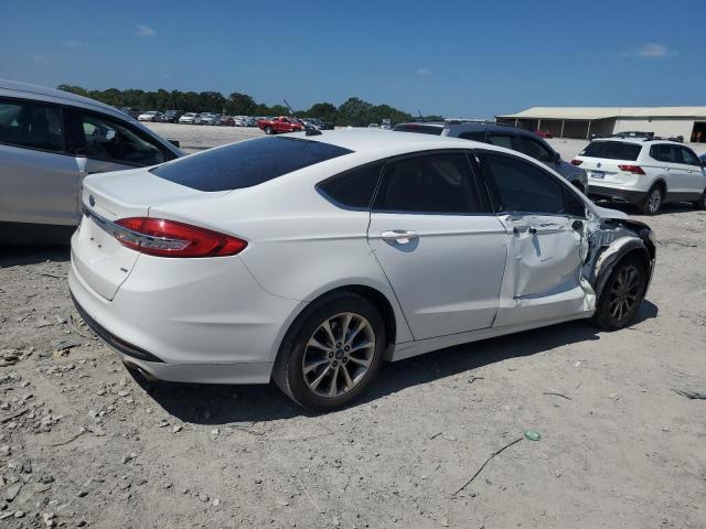 VIN 3FA6P0H73HR308997 2017 Ford Fusion, SE no.3