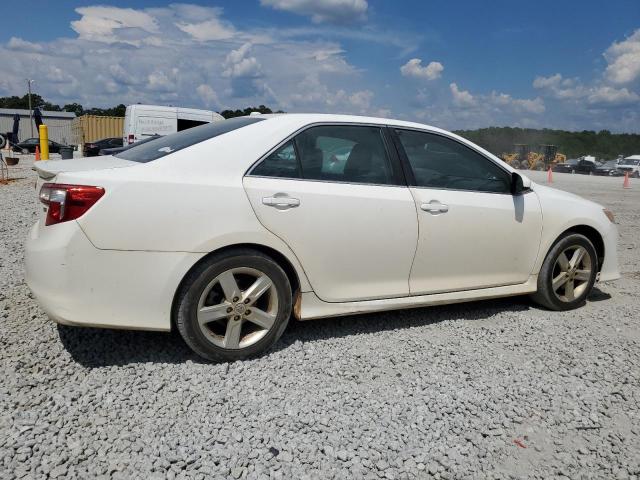 VIN 4T1BF1FK1EU802428 2014 Toyota Camry, L no.3