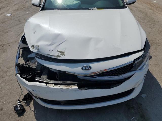 VIN 5XXGT4L3XJG257301 2018 KIA Optima, LX no.11