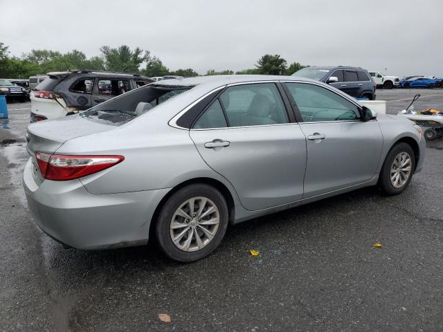 VIN 4T4BF1FK2GR577817 2016 Toyota Camry, LE no.3