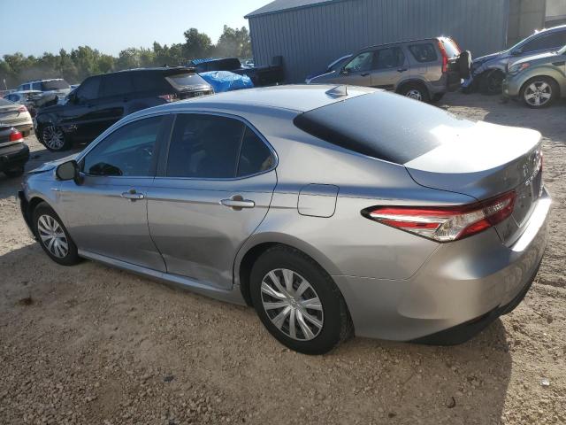 VIN 4T1B31HK9JU507870 2018 Toyota Camry, LE no.2