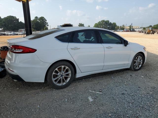 VIN 3FA6P0HD5KR159988 2019 Ford Fusion, SE no.3