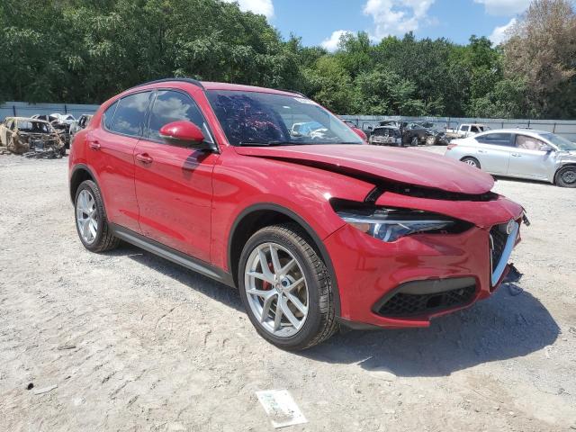 VIN ZASFAKPN8J7B81949 2018 Alfa Romeo Stelvio, Sport no.4