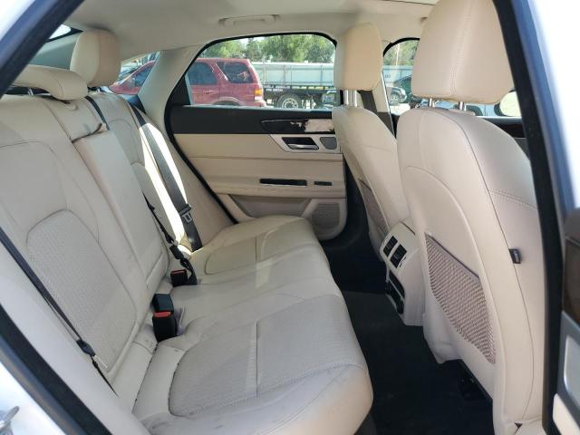 2018 JAGUAR XF PRESTIG - SAJBK4FN1JCY62528