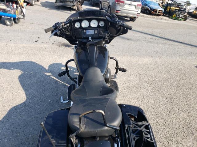 2015 HARLEY-DAVIDSON FLHX STREE - 1HD1KBM11FB660475