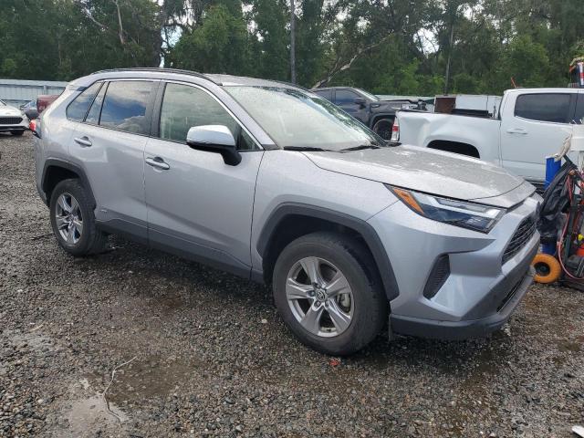 2022 TOYOTA RAV4 XLE - JTMRWRFV2ND138586