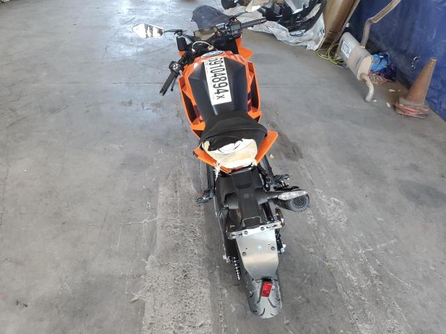 2024 KTM 390 RC - MD2JYJ407RN209209