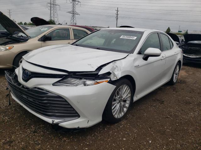 VIN 4T1B21HK3JU006847 2018 Toyota Camry, Hybrid no.1