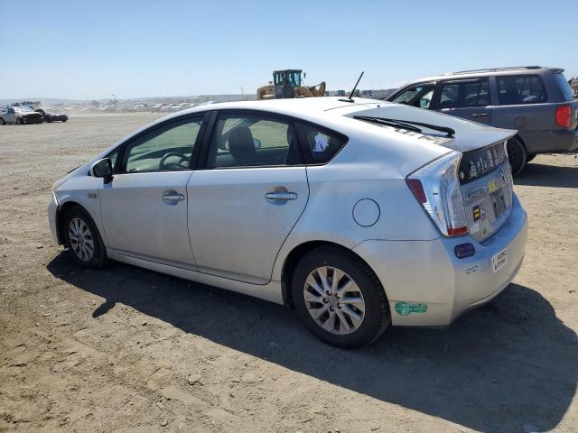 VIN JTDKN3DP6F3072119 2015 Toyota Prius no.2