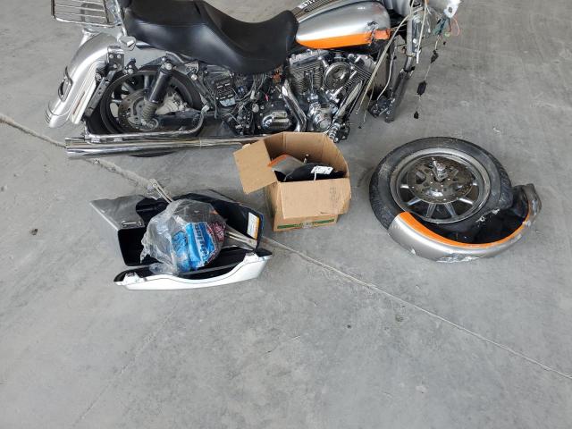 2007 HARLEY-DAVIDSON FLHX - 1HD1KB4177Y610873