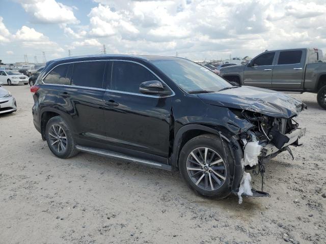 VIN 5TDKZRFH6KS557981 2019 Toyota Highlander, SE no.4