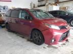 TOYOTA SIENNA SE photo