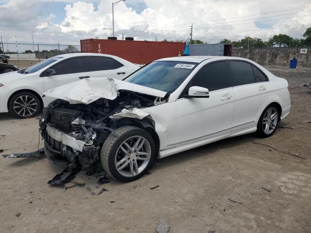 VIN WDDGF4HB7DA854385 2013 Mercedes-Benz C-Class, 250 no.1