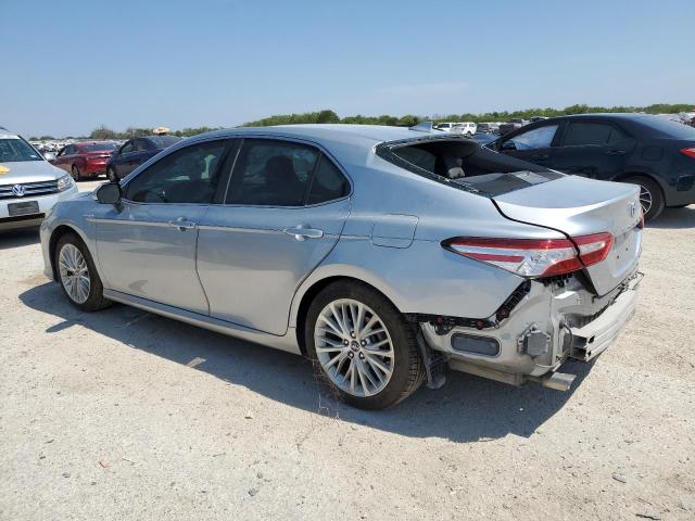 VIN 4T1B21HK5JU008311 2018 Toyota Camry, Hybrid no.2