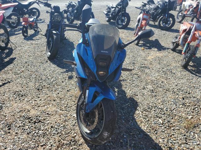 2024 SUZUKI GSX800 F JS1EM13B6R7103001