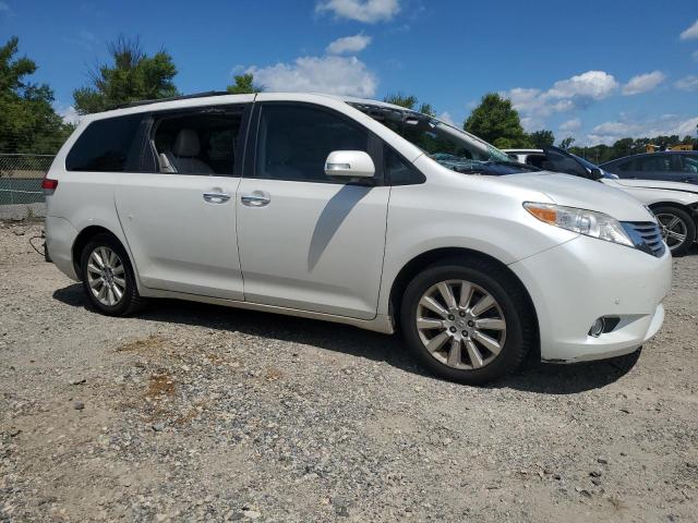 VIN 5TDYK3DC9ES440743 2014 Toyota Sienna, Xle no.4