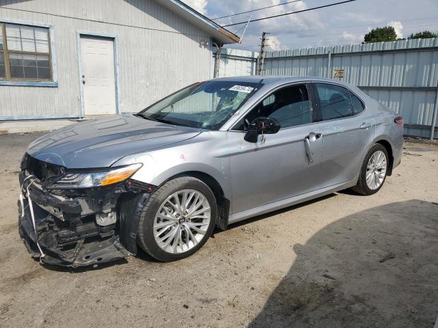 VIN 4T1B11HK1JU157138 2018 Toyota Camry, L no.1