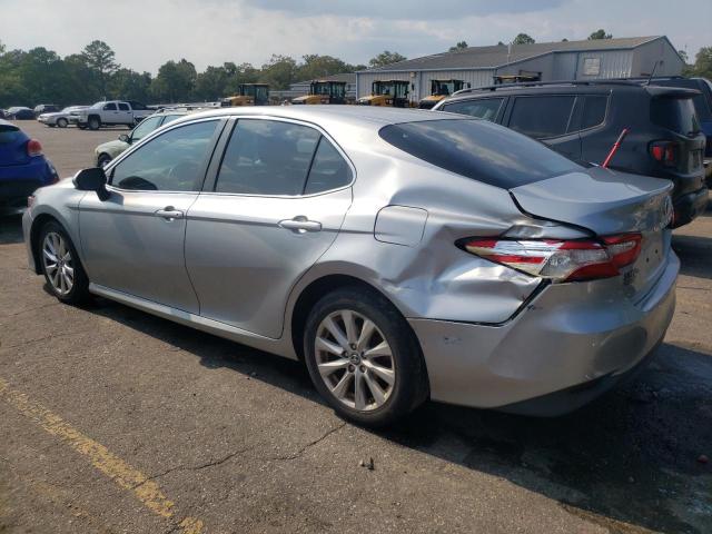 VIN 4T1B11HKXJU670369 2018 Toyota Camry, L no.2