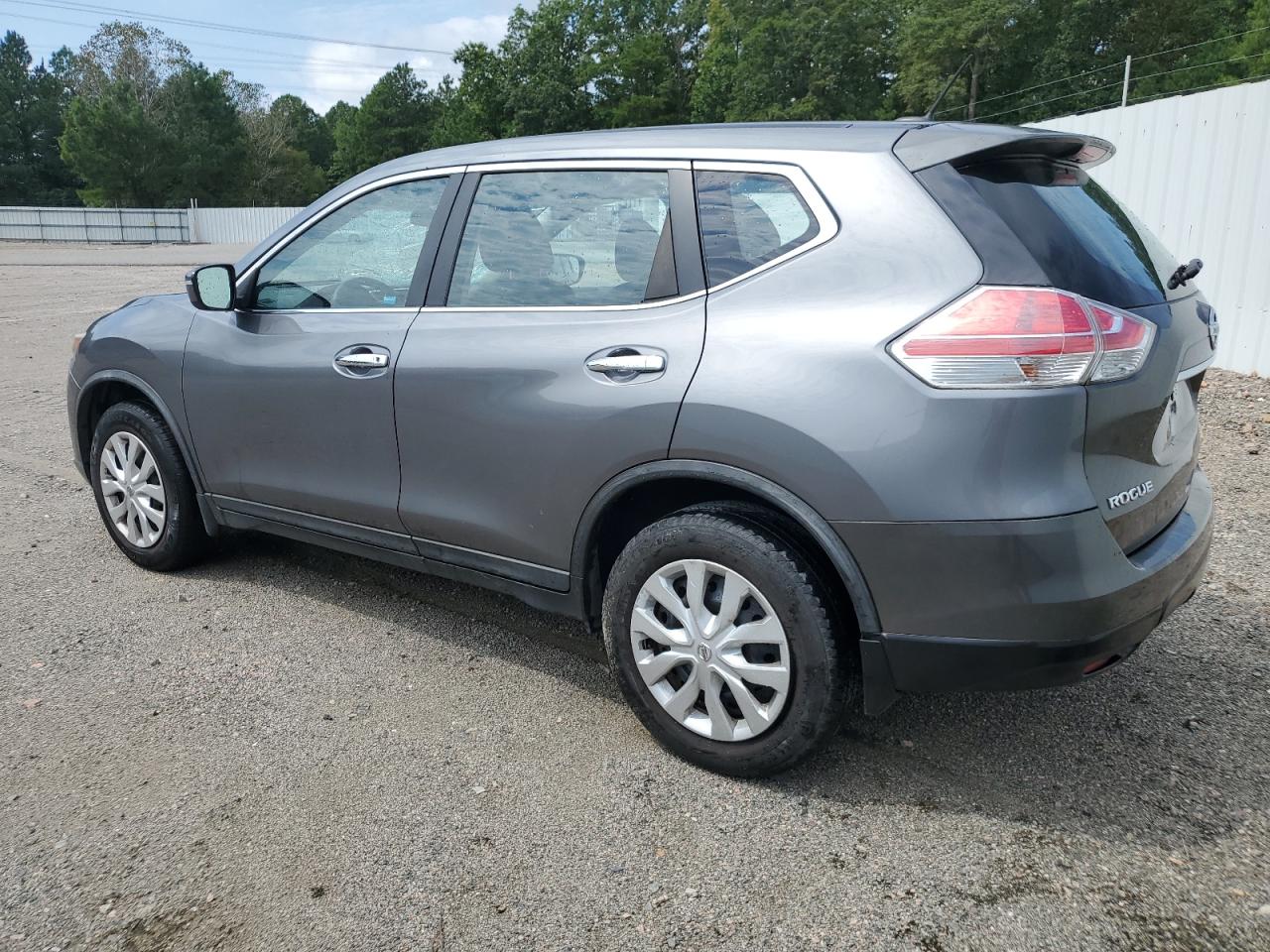 Lot #2996216396 2015 NISSAN ROGUE S