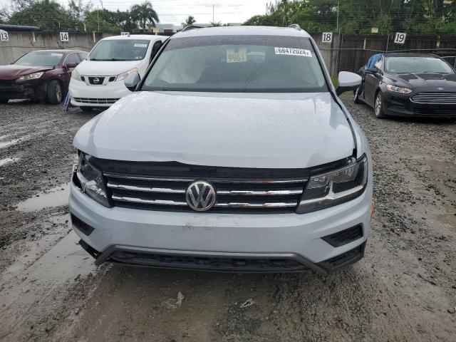 2018 VOLKSWAGEN TIGUAN SE - 3VV3B7AX0JM157474