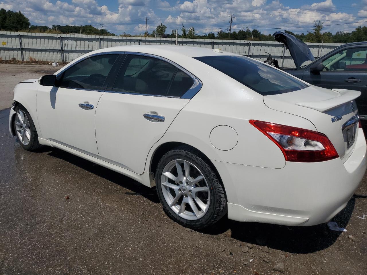 Lot #2809491457 2010 NISSAN MAXIMA S