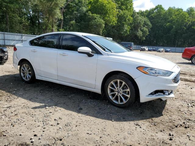 VIN 3FA6P0HD4HR189055 2017 Ford Fusion, SE no.4