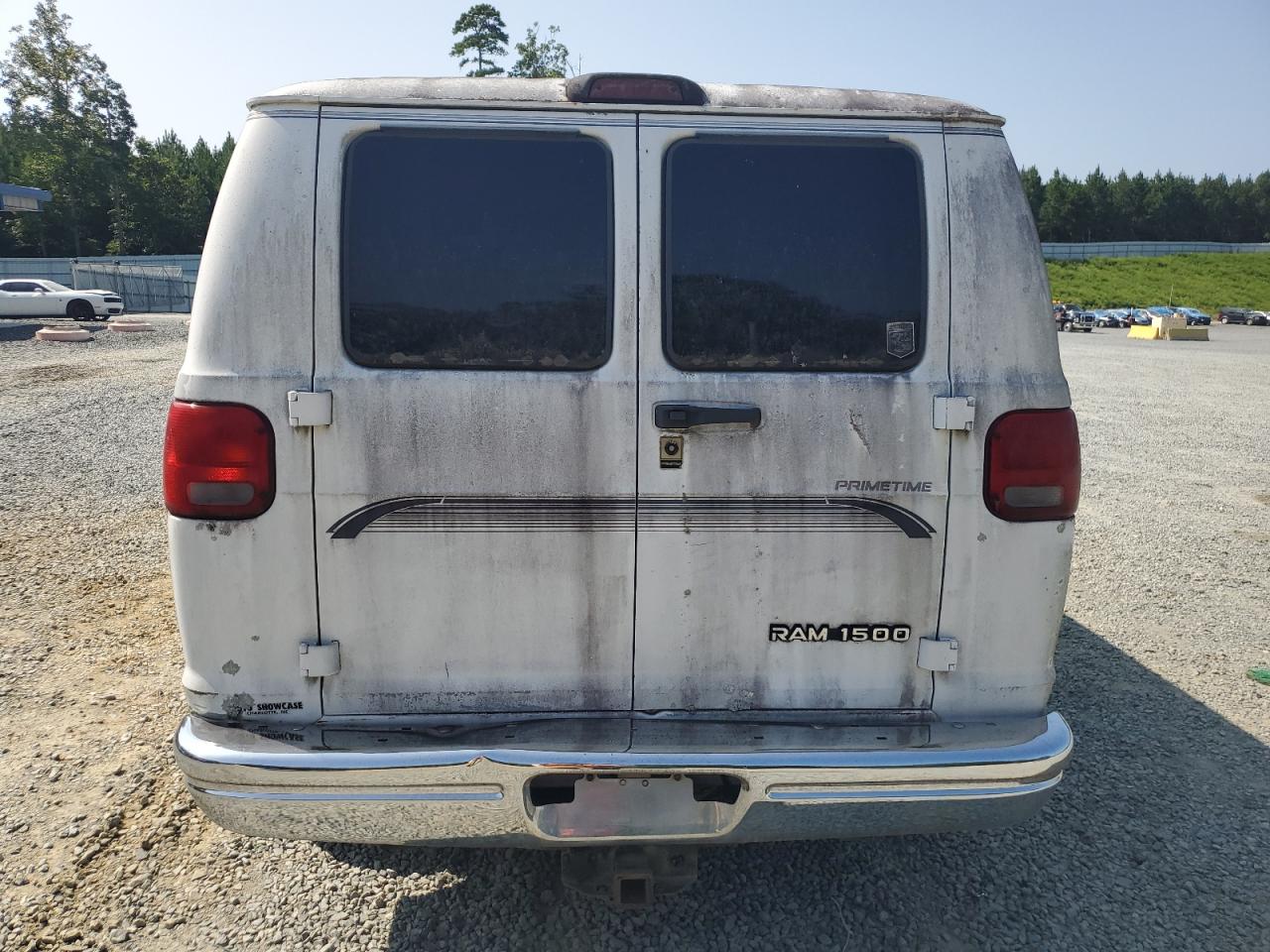 Lot #3037916012 1998 DODGE RAM VAN B1