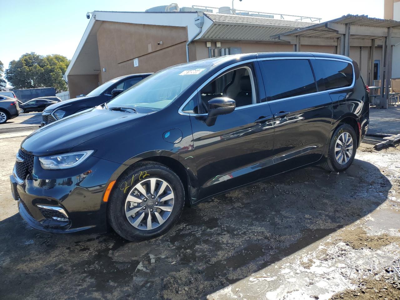 Chrysler Pacifica 2023 RU