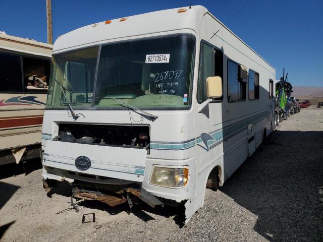 FORD F530 SUPER 1996 white motorize gas 3FCMF53G6TJA04823 photo #3