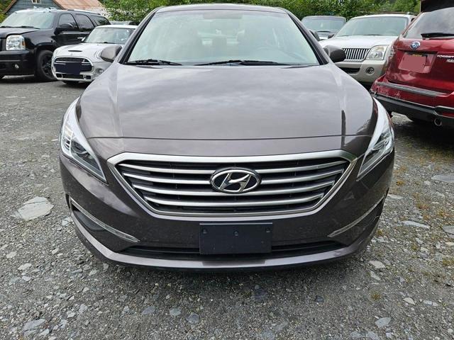2015 HYUNDAI SONATA SE - 5NPE24AF7FH249935